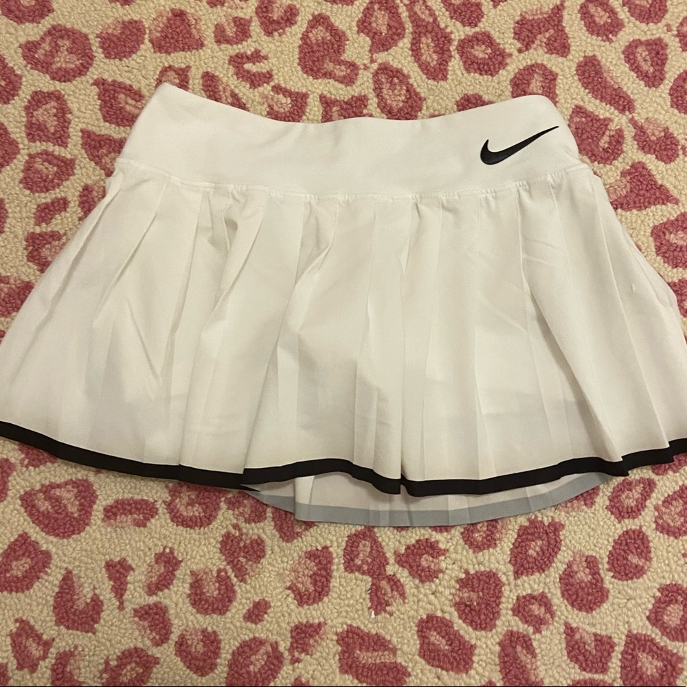 Kids Nike Tennis Skirt (Size S)